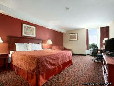Ramada By Wyndham Falls/fallsview Hotel