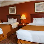 Ramada By Wyndham Niagara Falls/Fallsview