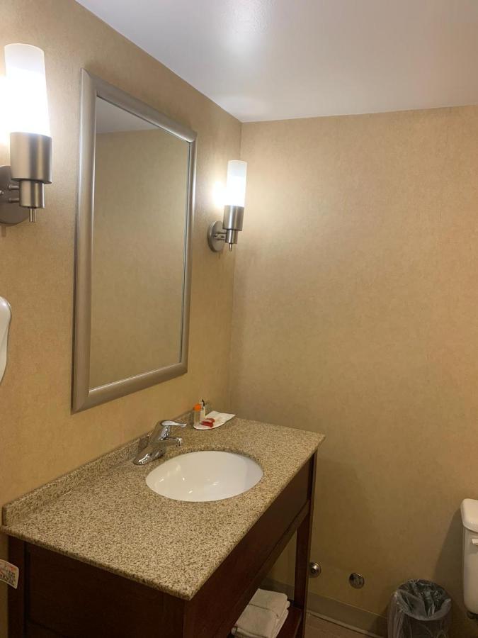 Ramada By Wyndham Falls/fallsview 3*