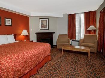 Ramada By Wyndham Falls/fallsview 3* Niagara Falls