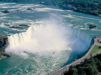 Ramada By Wyndham Falls/fallsview 3*