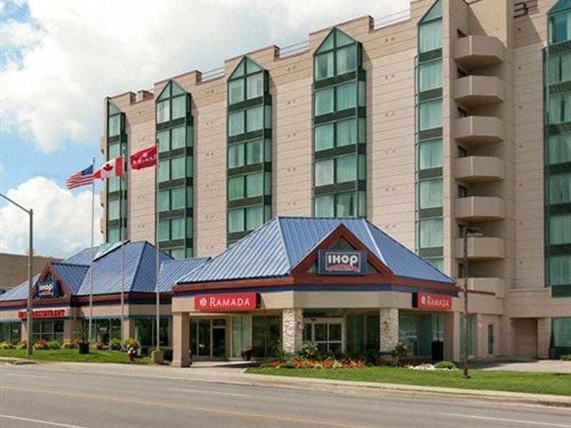 Hotel Ramada By Wyndham Falls/fallsview 3*